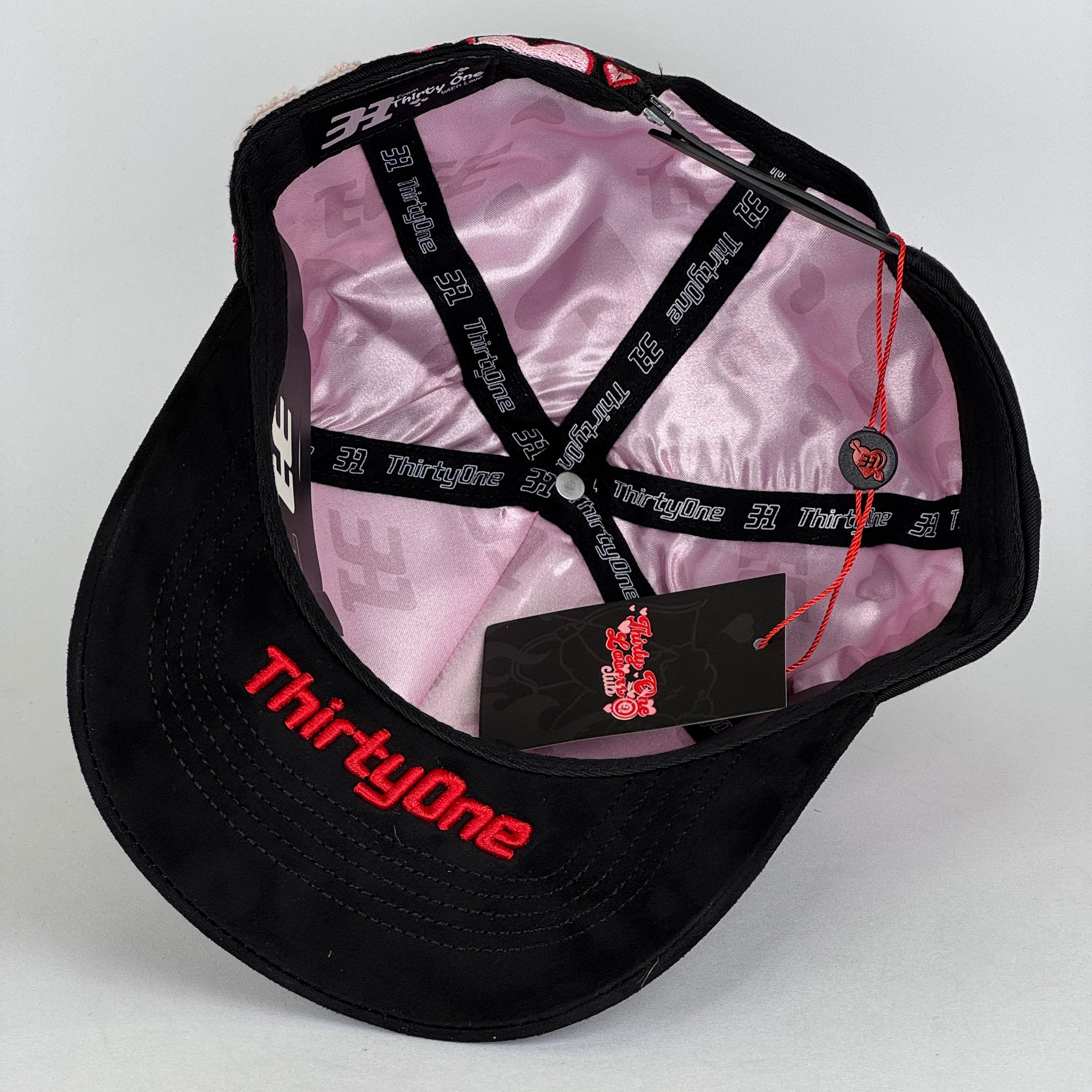 31 HATS CLOUD LOVE