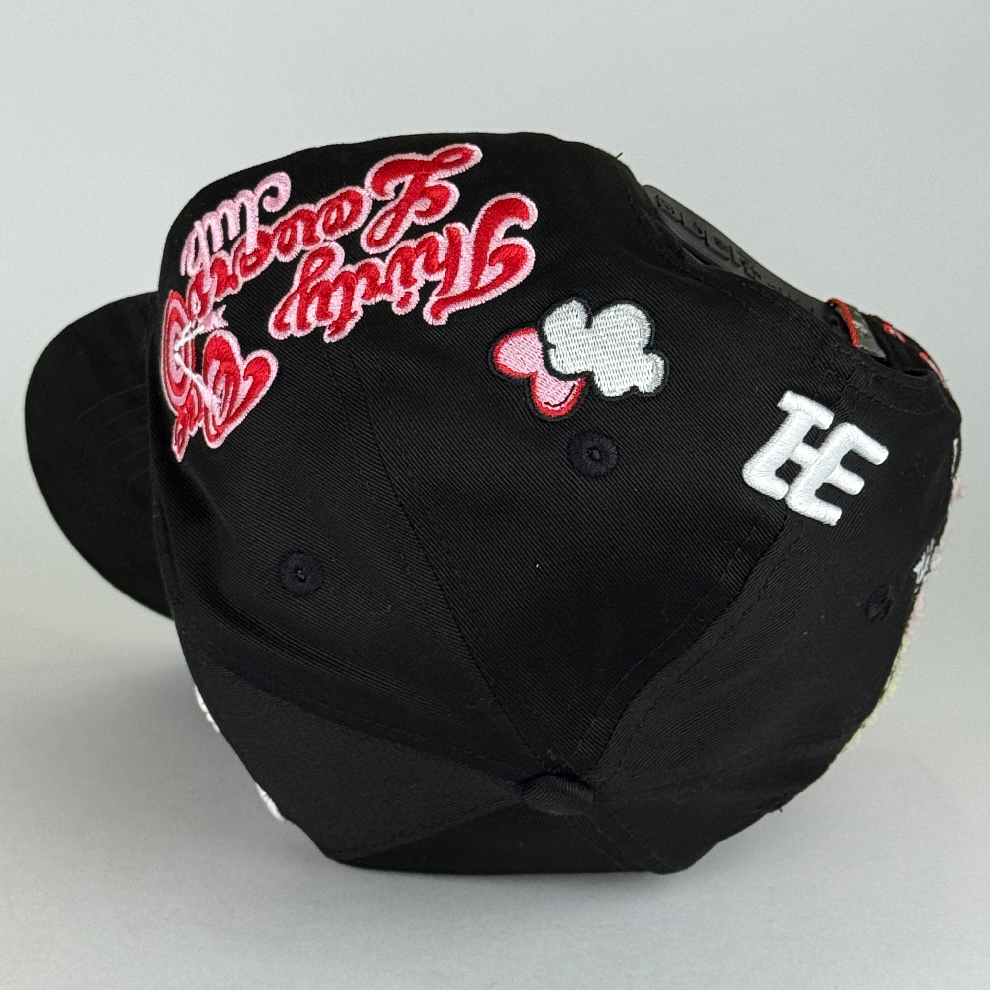 31 HATS CLOUD LOVE